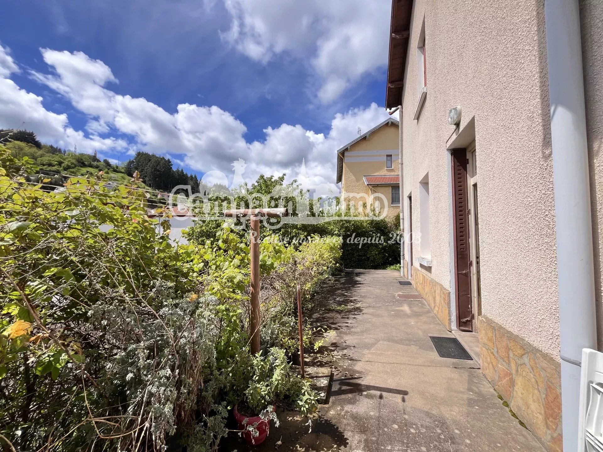 Agence immobilière de 