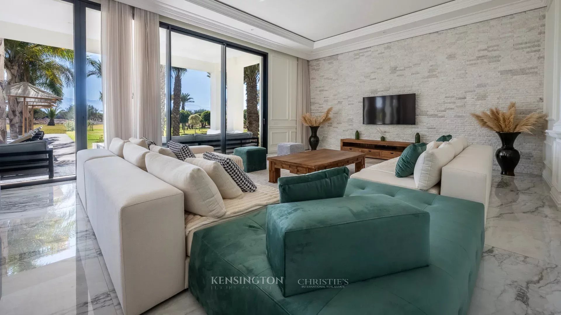 5 Bedroom Villa/Townhouse's Image 15