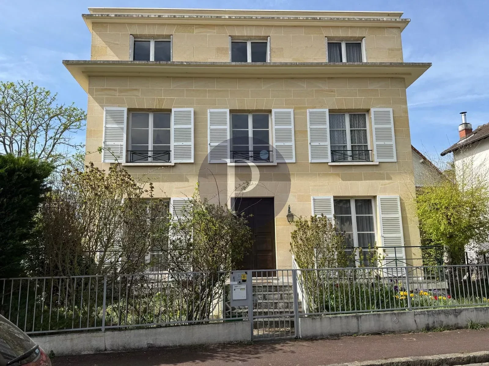 vente-maison-8-pieces-sceaux-87088682