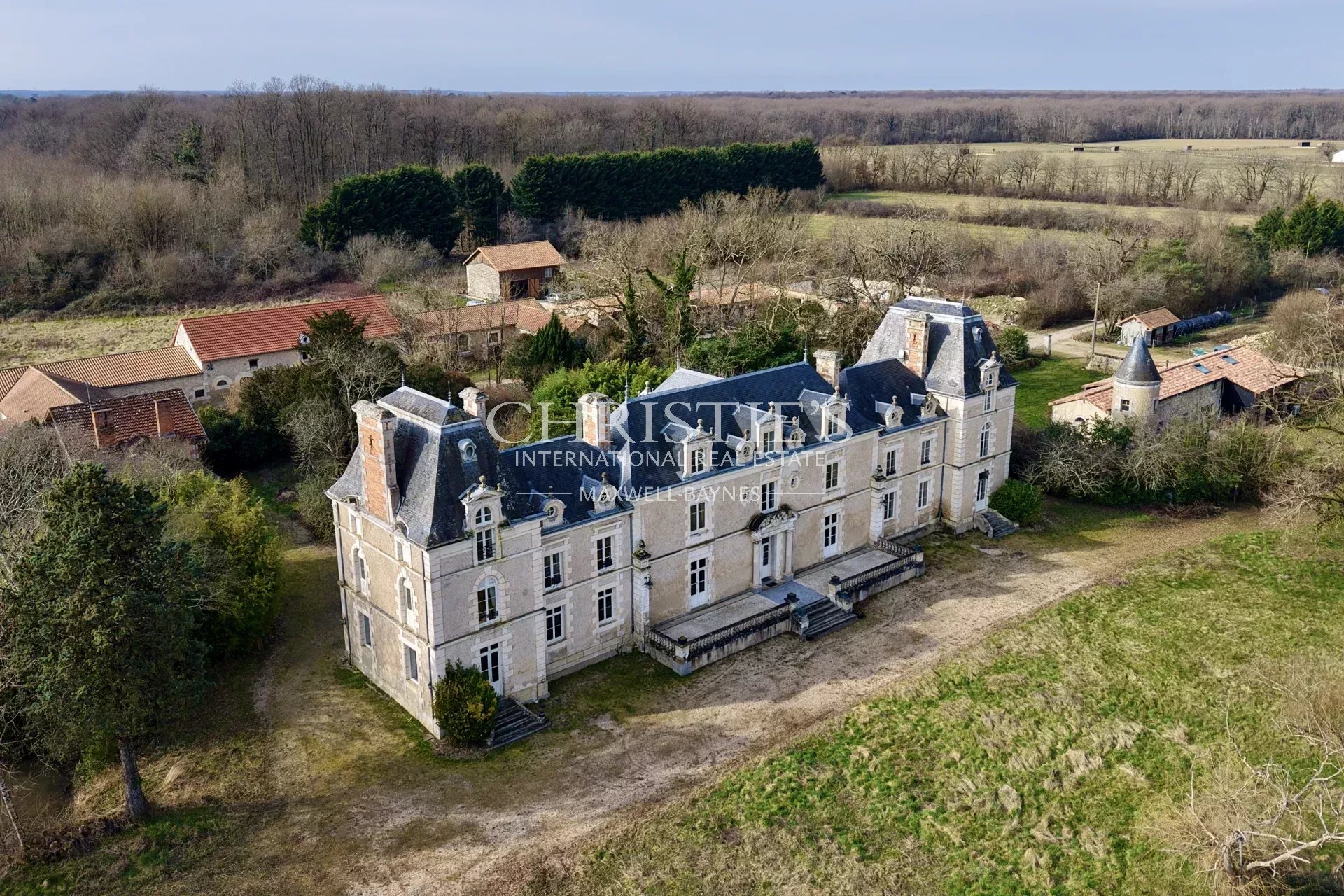 10 Bedroom Chateau's Image 12