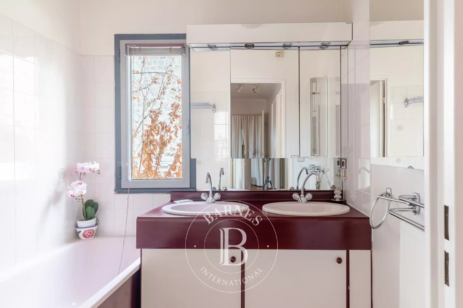 Daire Vanves - picture 9