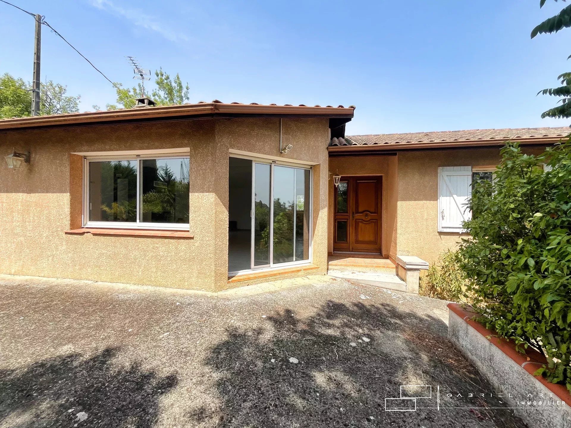 Agence immobilière de 