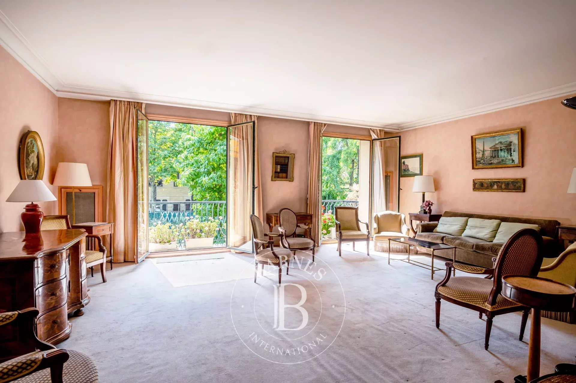 Квартира Neuilly-sur-Seine