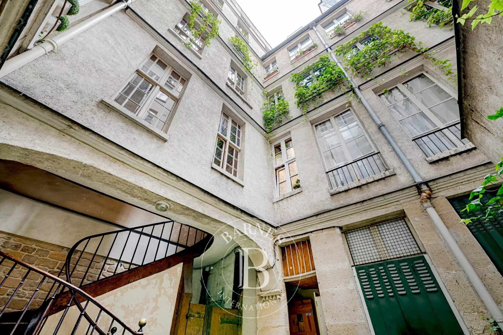 Daire Paris 4ème - picture 16