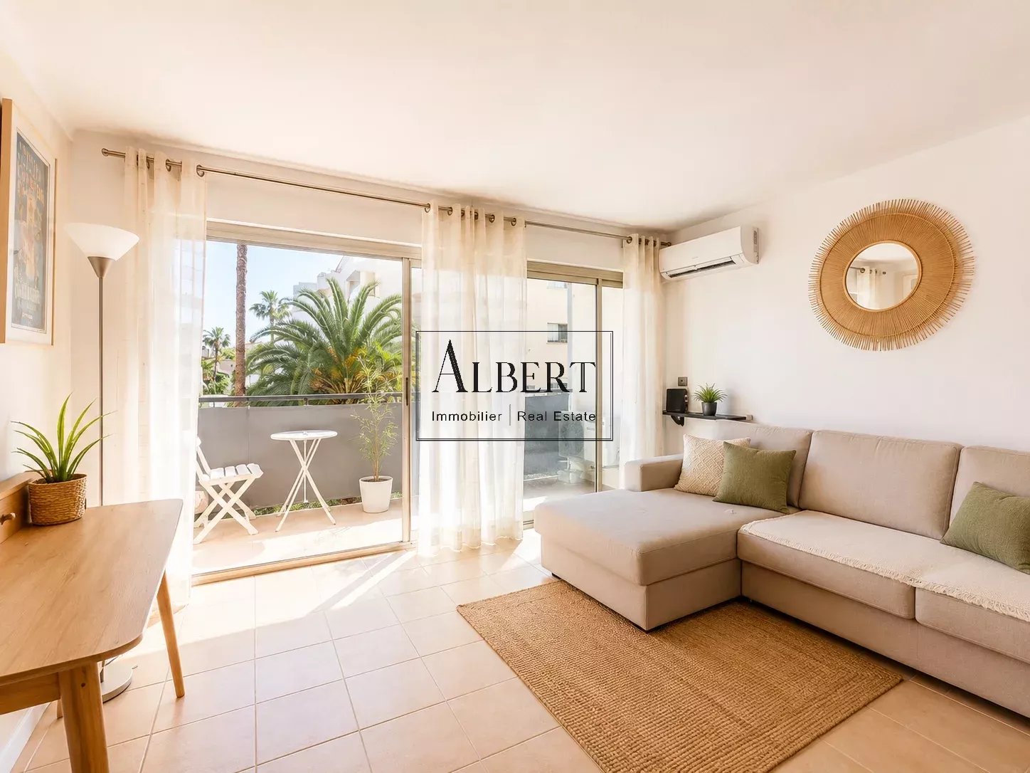 CANNES PALM BEACH – STUDIO RÉNOVÉ – TERRASSE – PROCHE MER