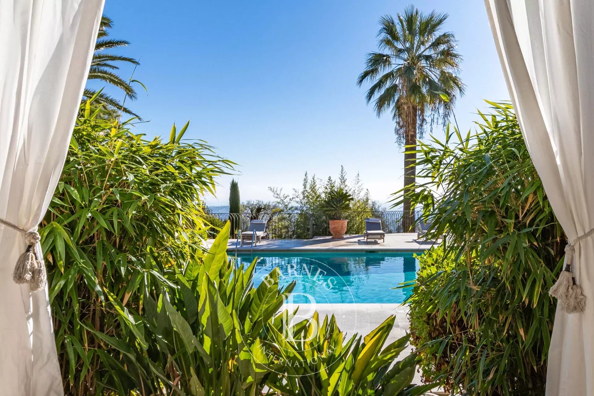 Exceptional Estate with Panoramic Sea View - picture 18 title=