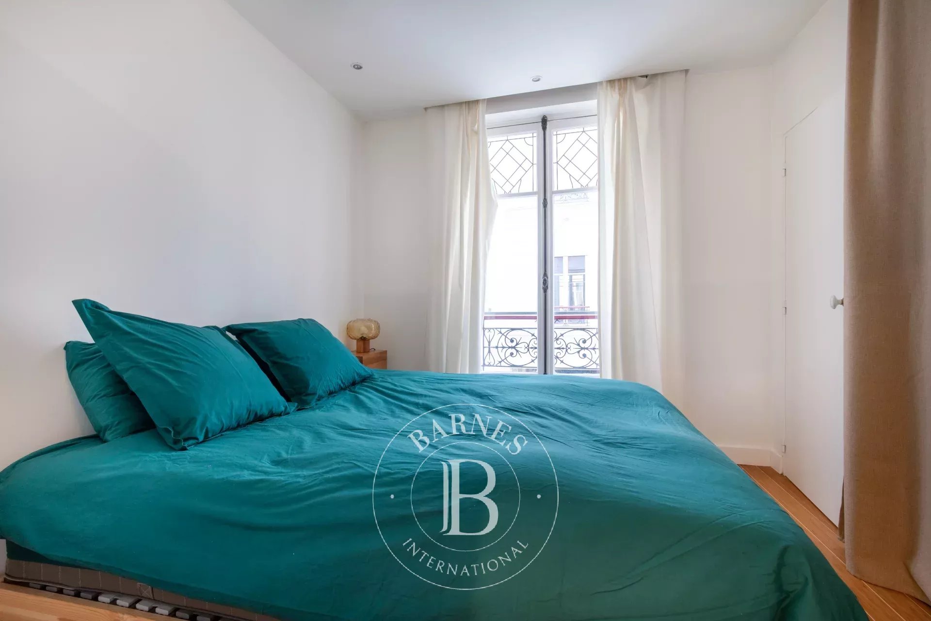 Daire Paris 9ème - picture 5