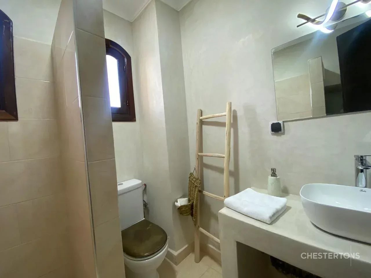  Image of Villa - 6 Bedrooms for Sale in Marrakech-Ménara-Marrakech-Morocco, Image 15