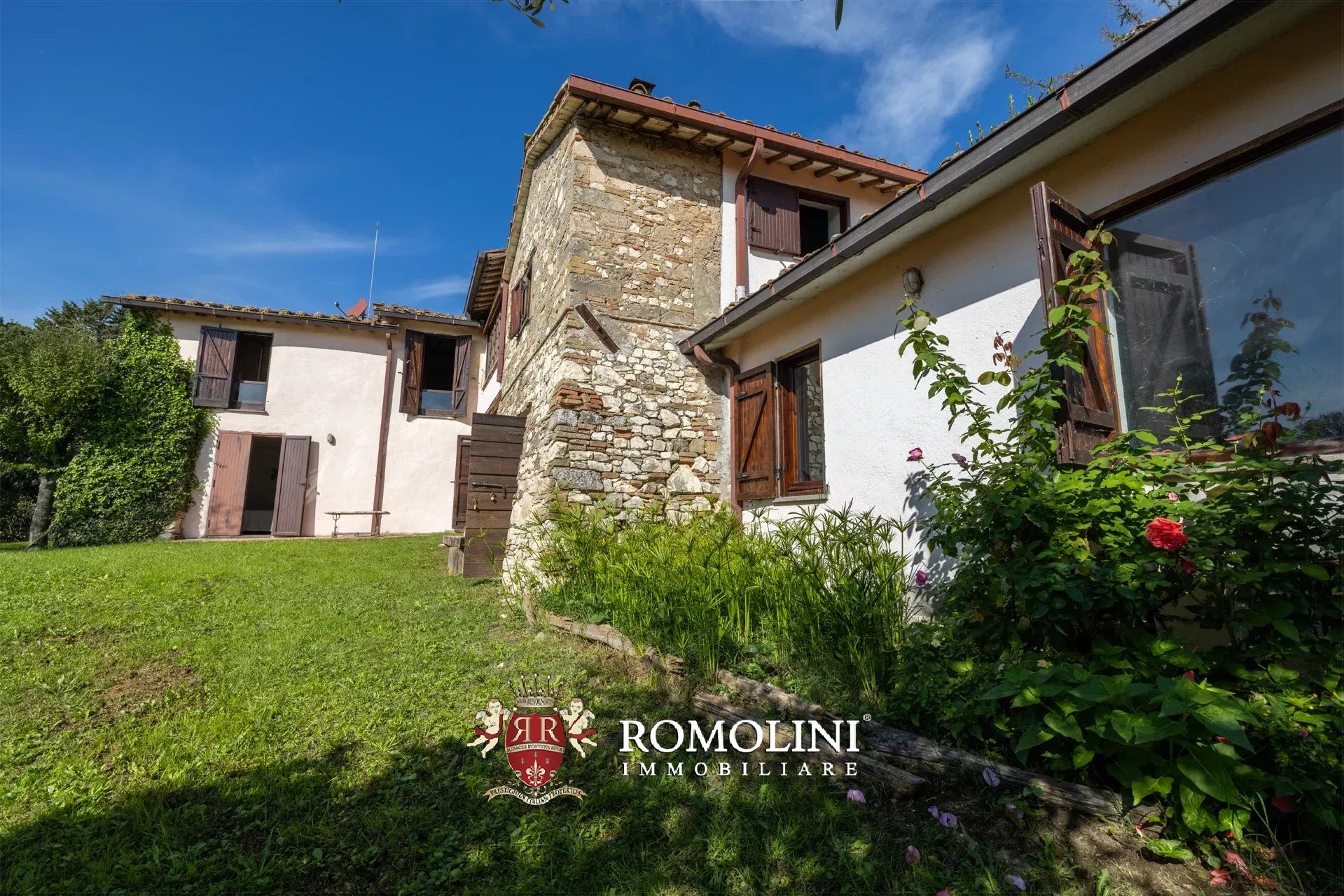 4 Bedroom Villa/Townhouse's Image 43