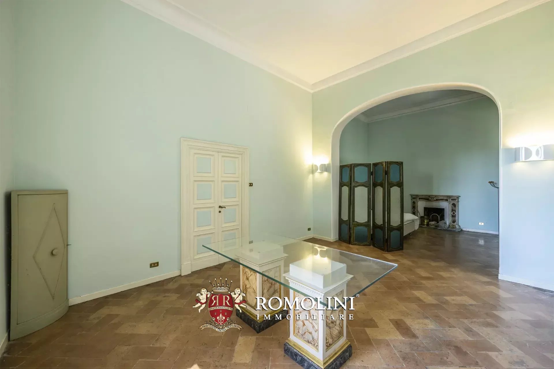 8 Bedroom Villa/Townhouse's Image 43