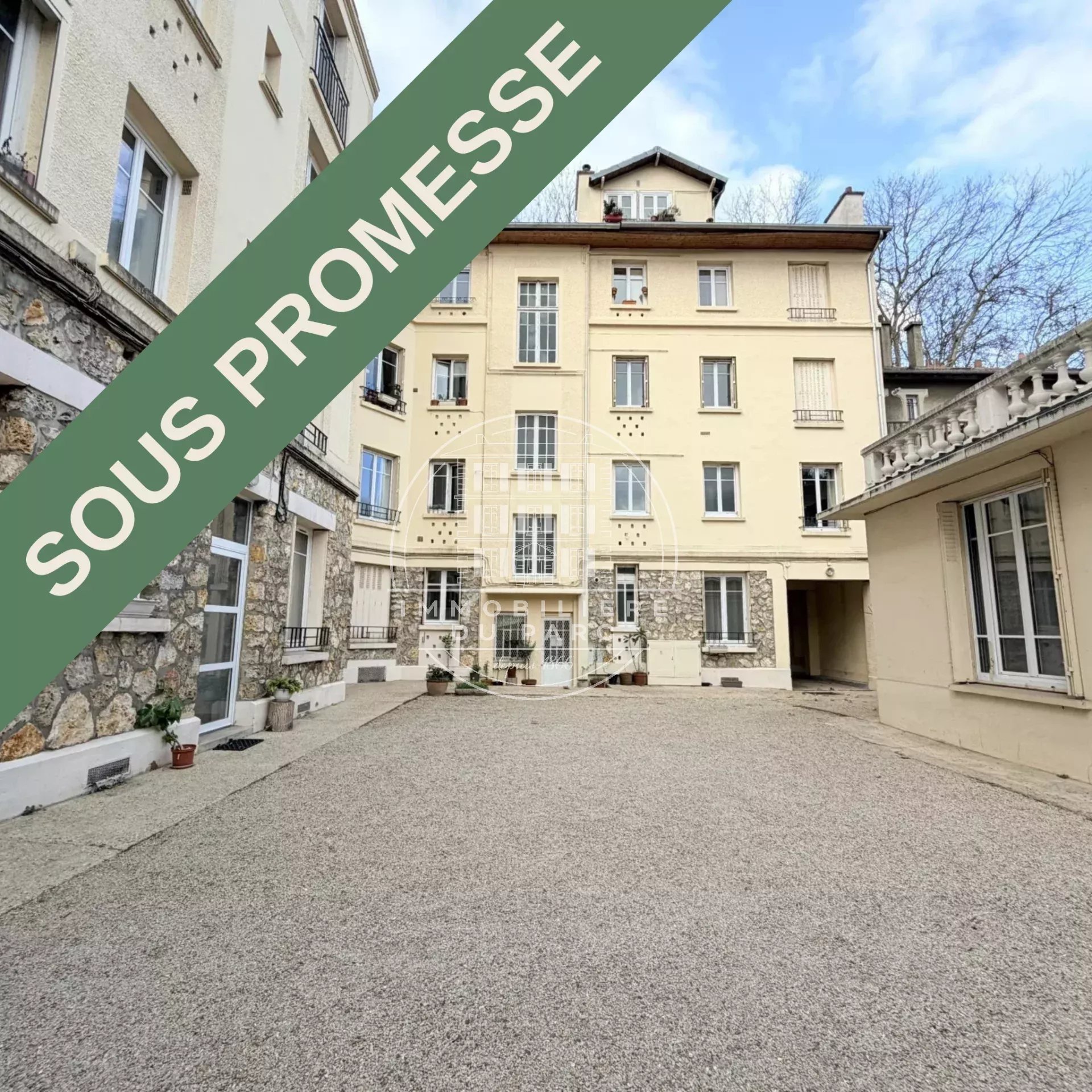 Agence immobilière de 