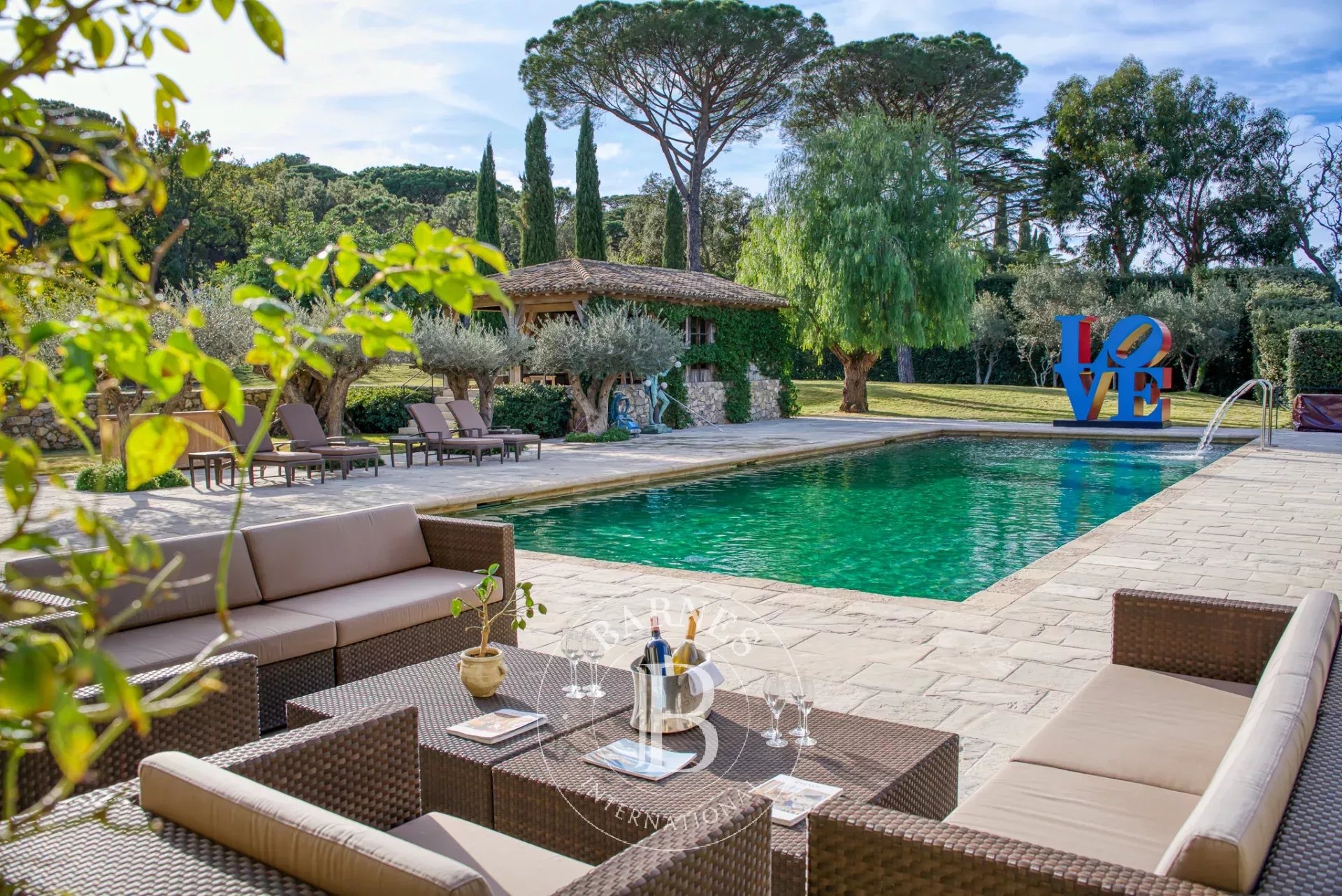 Villa Saint-Tropez  -  ref 83740236 (picture 1)