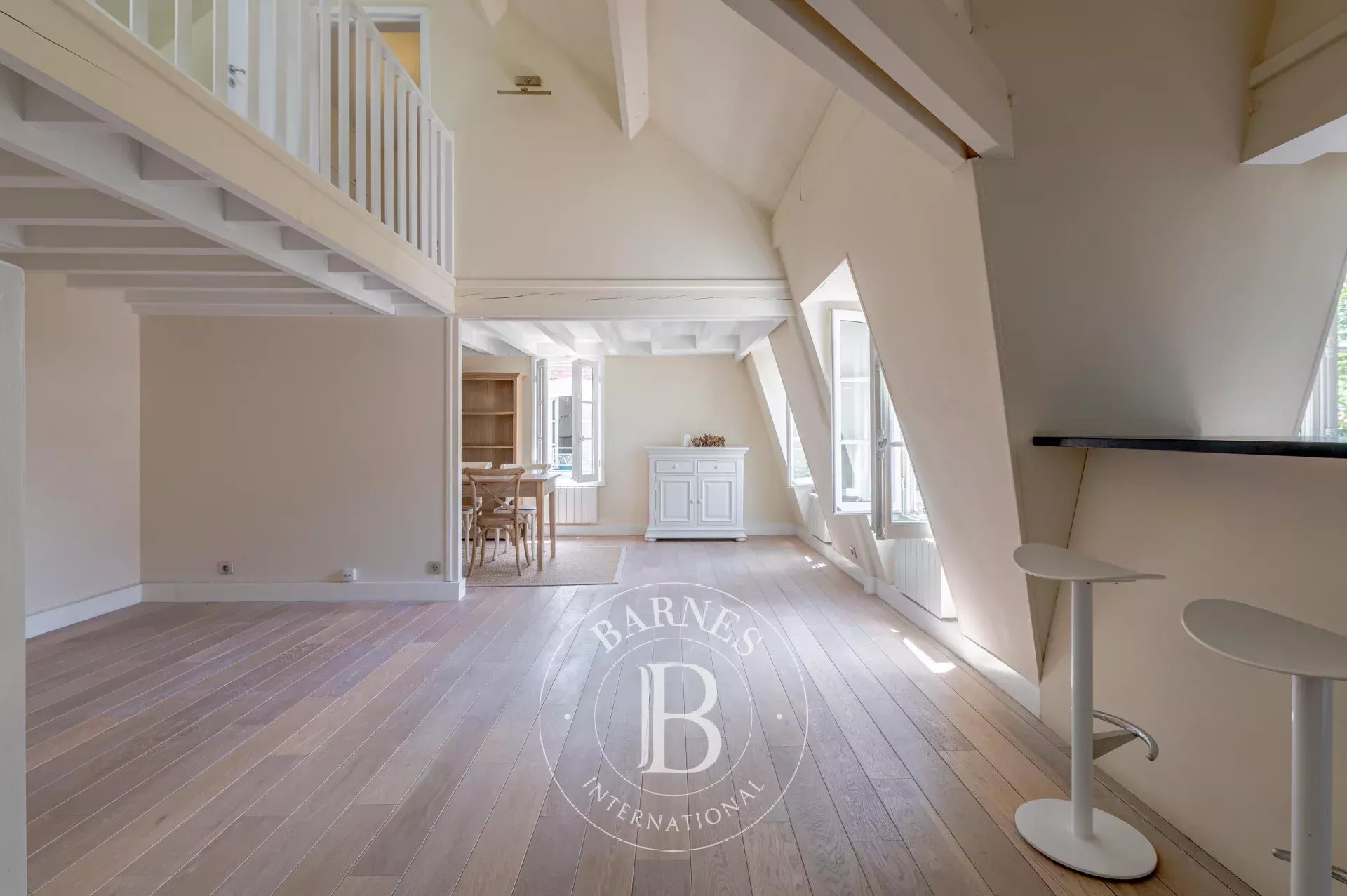 Apartment Paris 75005  -  ref 86068453 (picture 1)
