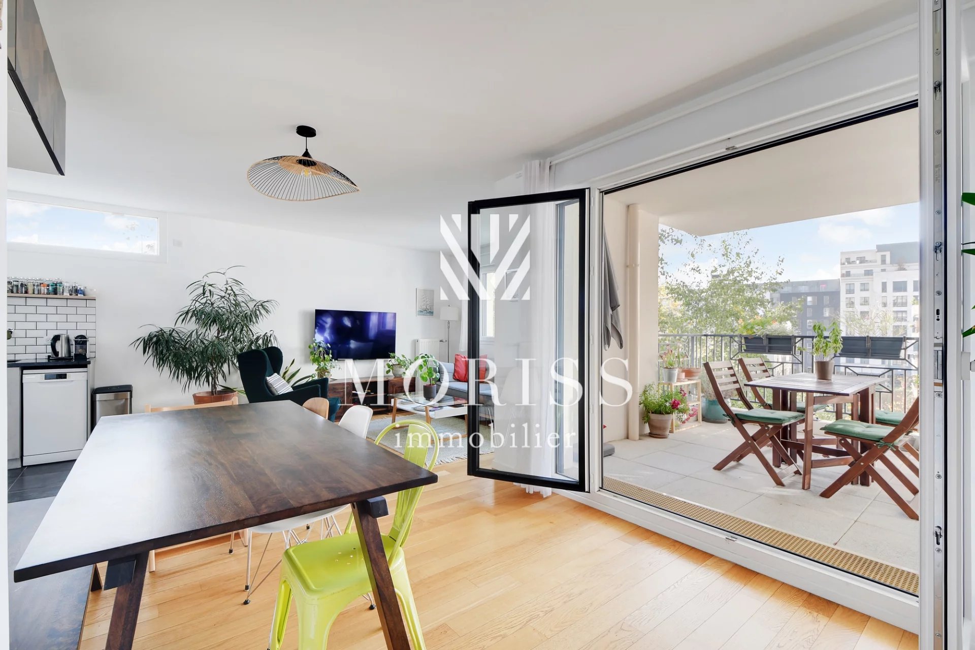 MAGNIFIQUE 4 PIÈCES / TERRASSE / DOCKS DE ST OUEN / - Image 1