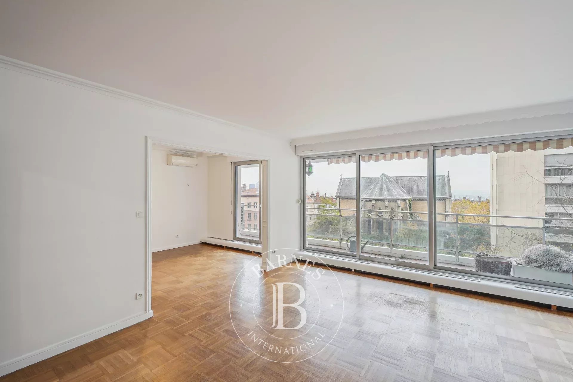 Daire Lyon 4ème - picture 4