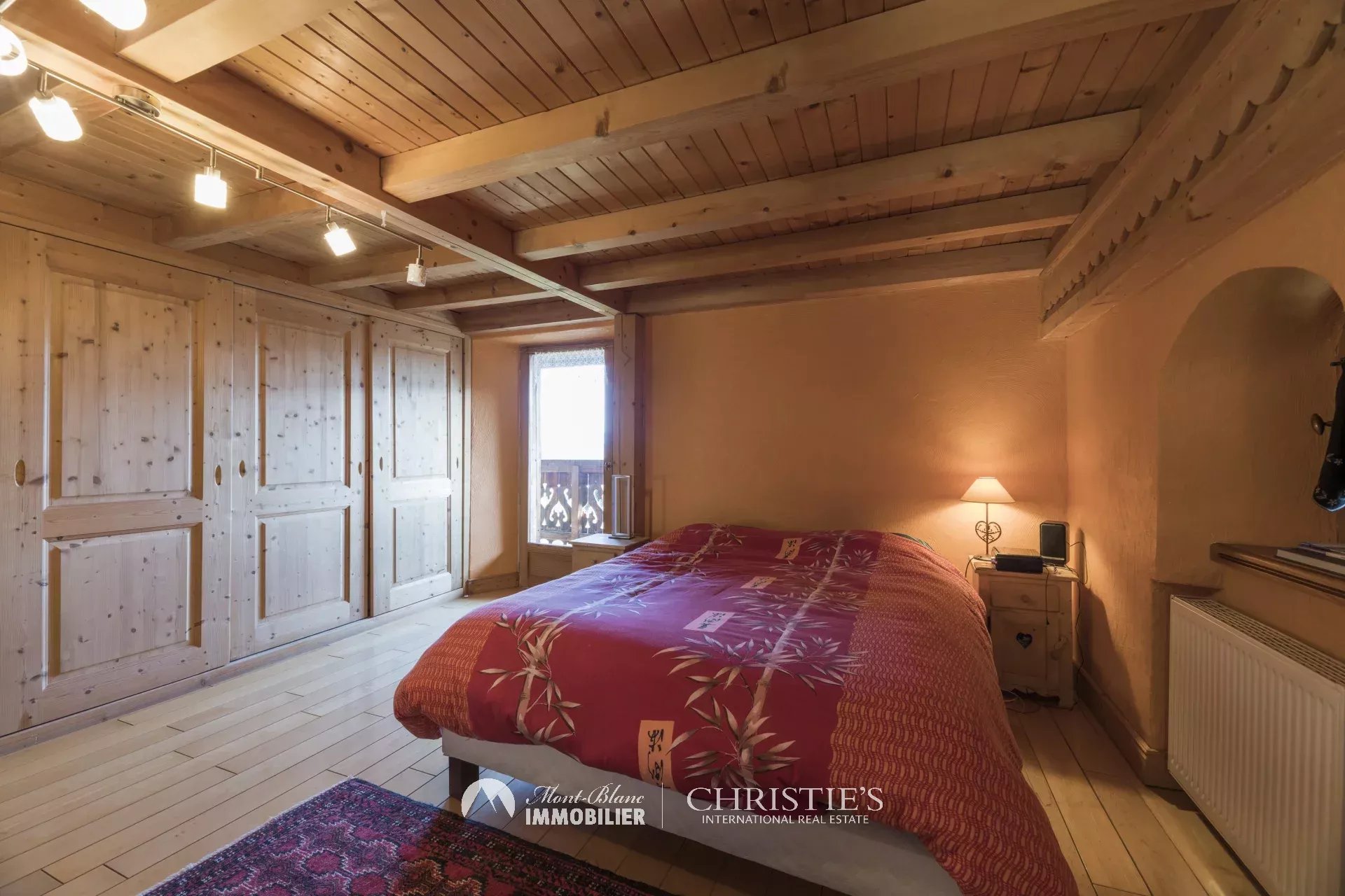5 Bedroom Villa/Townhouse's Image 6