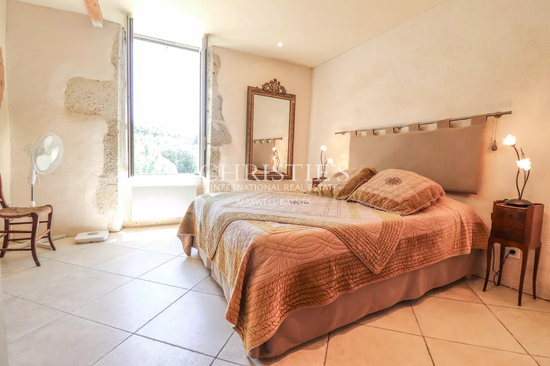 9 Bedroom Villa/Townhouse's Image 14