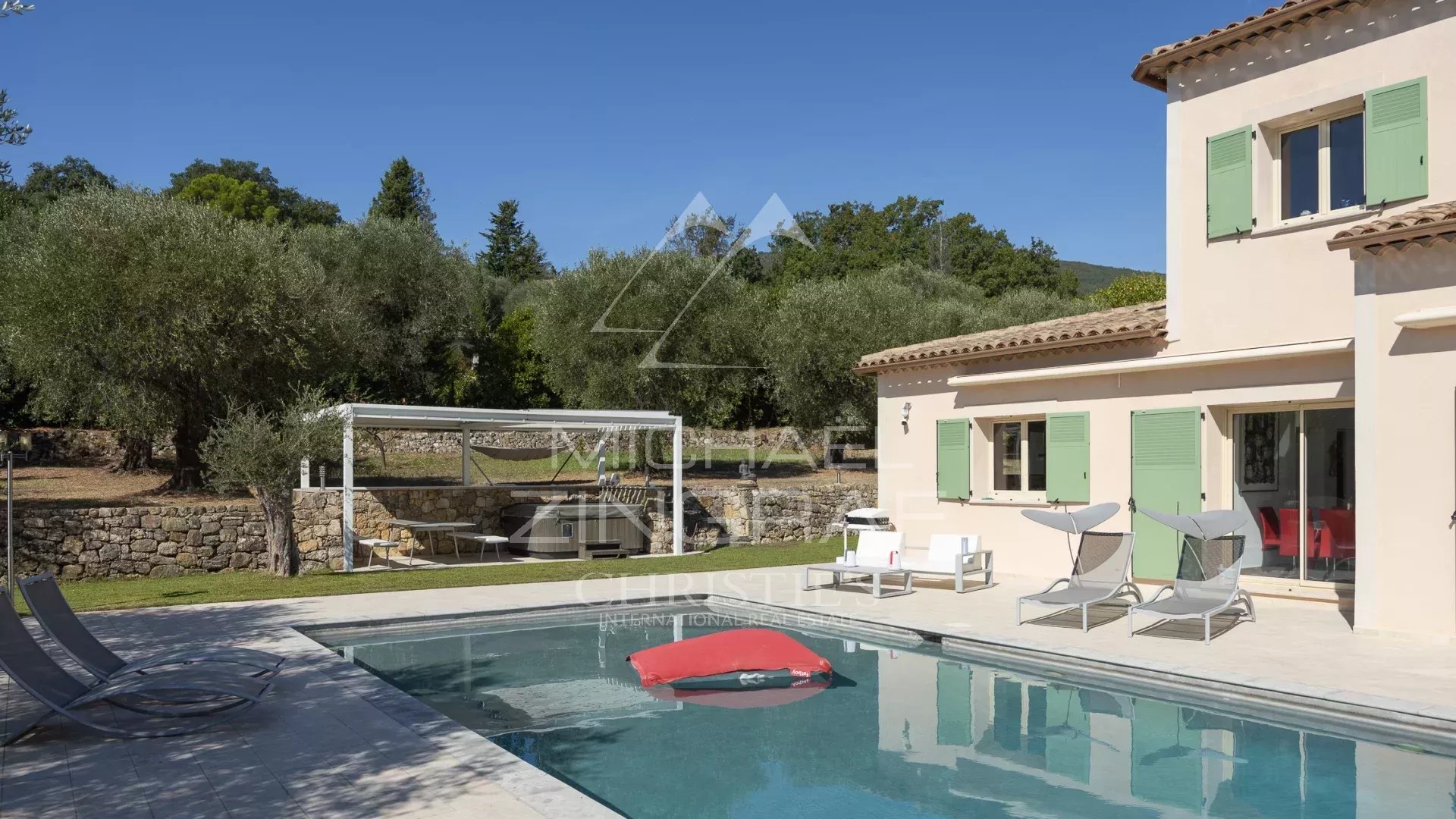 5 Bedroom Villa/Townhouse's Image 5