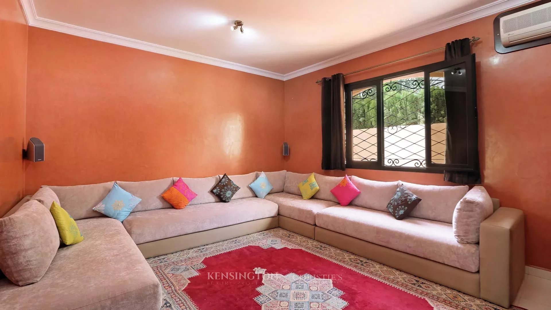 5 Bedroom Villa/Townhouse's Image 10