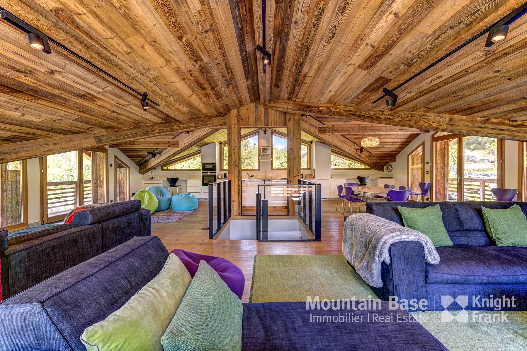 Photo of A newly built 4-bedroom chalet at the foot of Les Planards ski area.