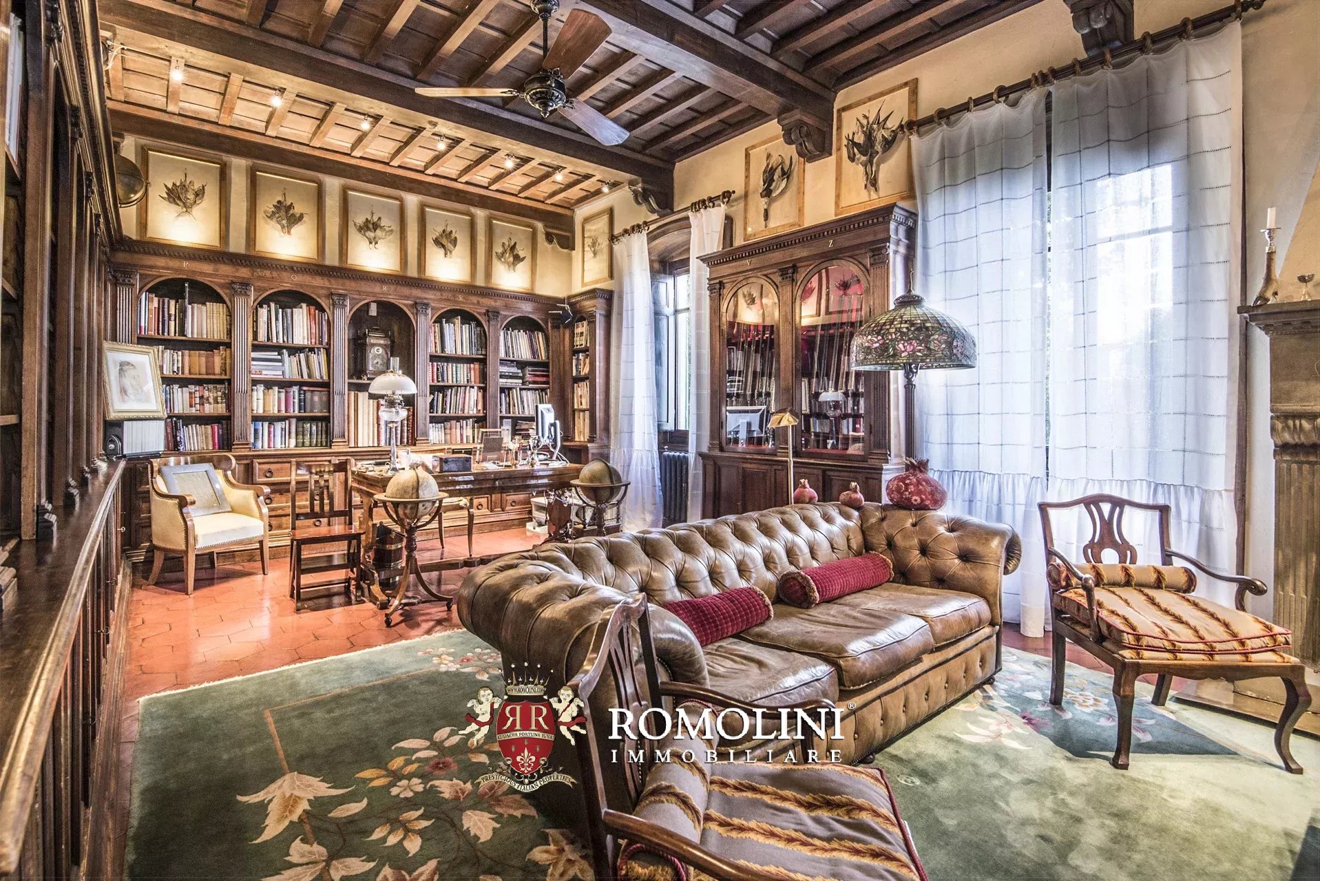 8 Bedroom Villa/Townhouse's Image 33