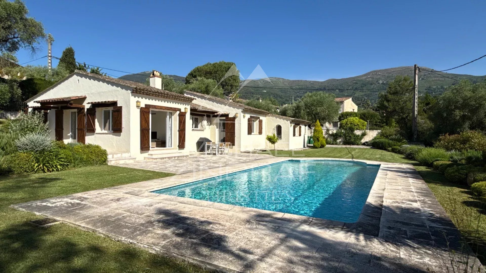 4 Bedroom Villa/Townhouse's Image 9