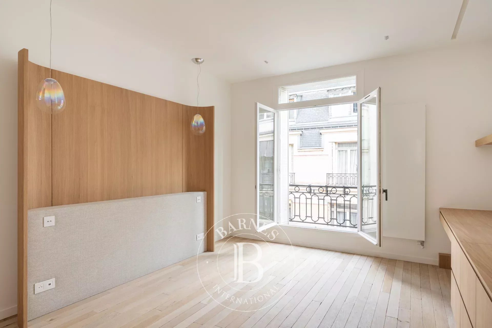 Daire Paris 8ème - picture 8