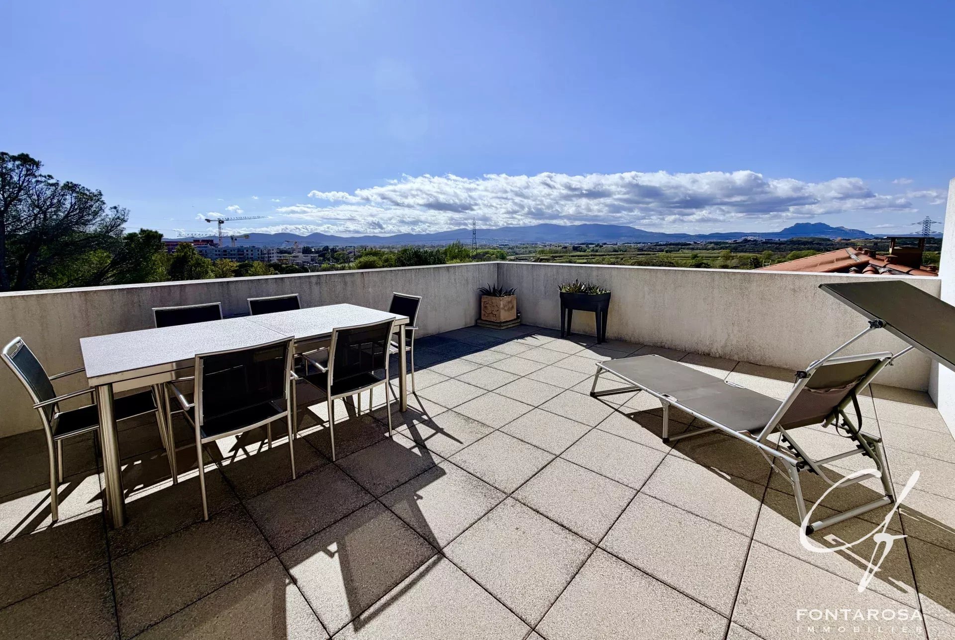 Agence immobilière de 