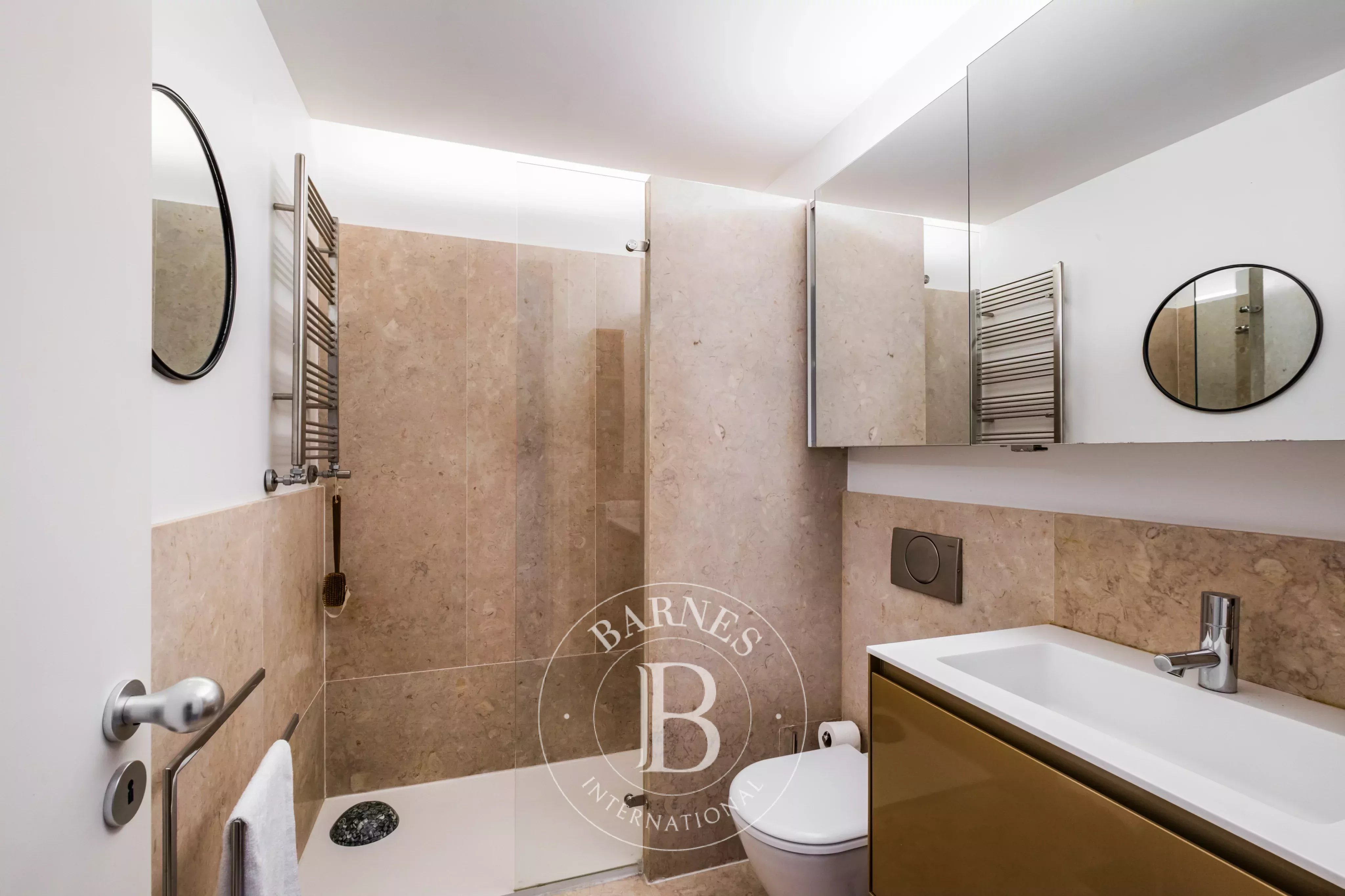 Emplacement, emplacement, emplacement