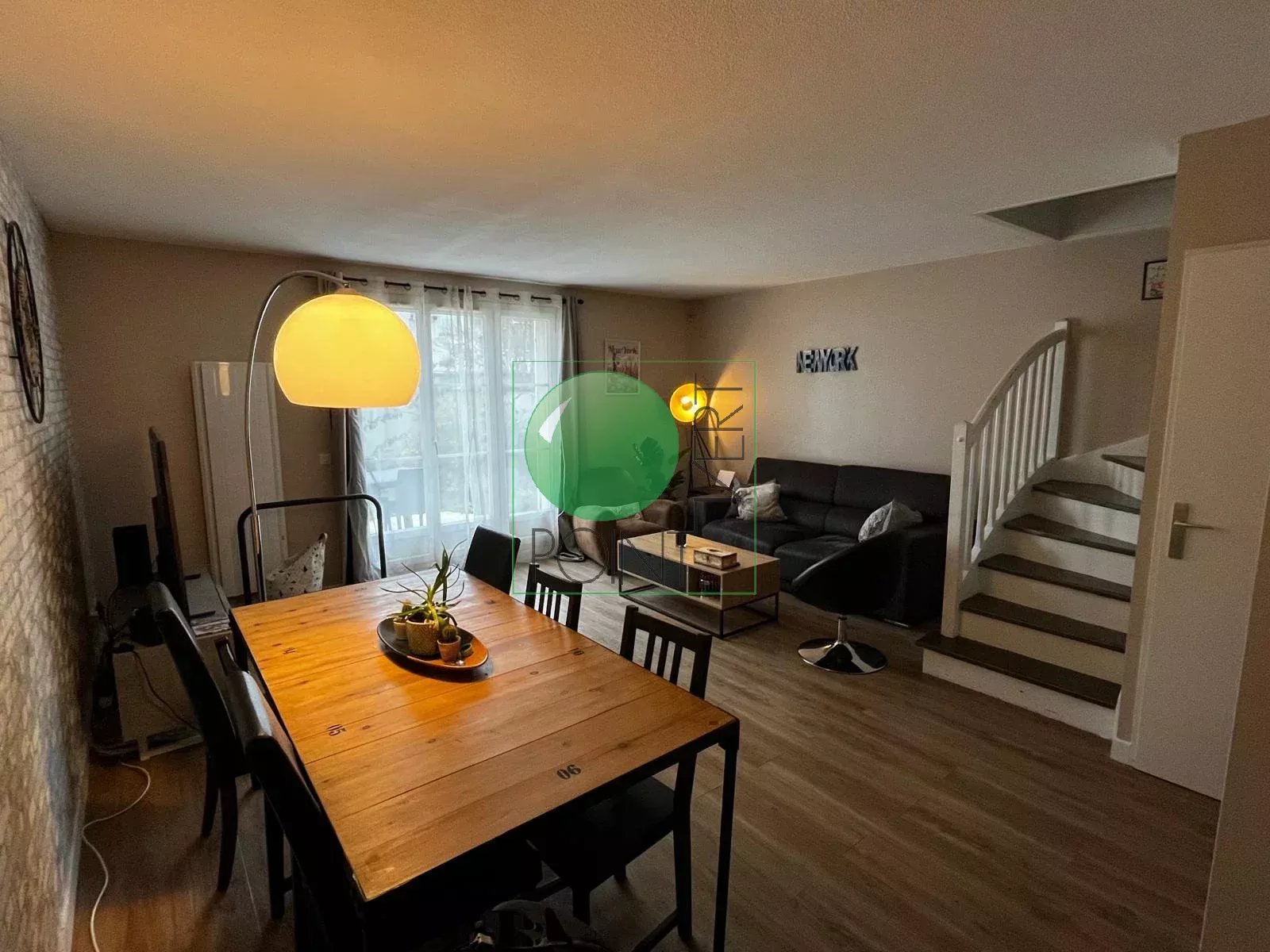 Agence immobilière de 