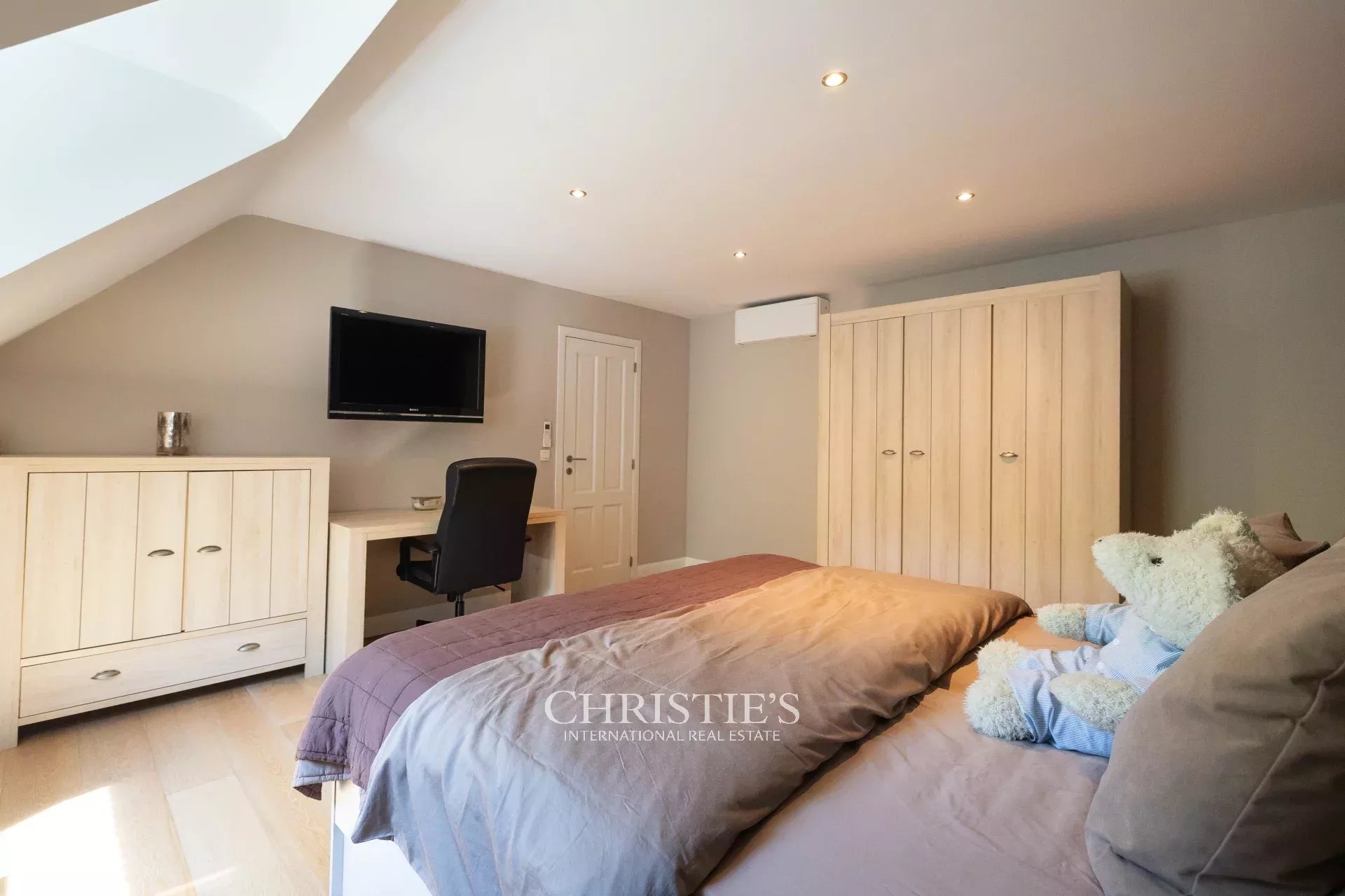 Bois du Hautmont – Gerenoveerde villa met 100 m² kantoor/afzonderlijk appartement