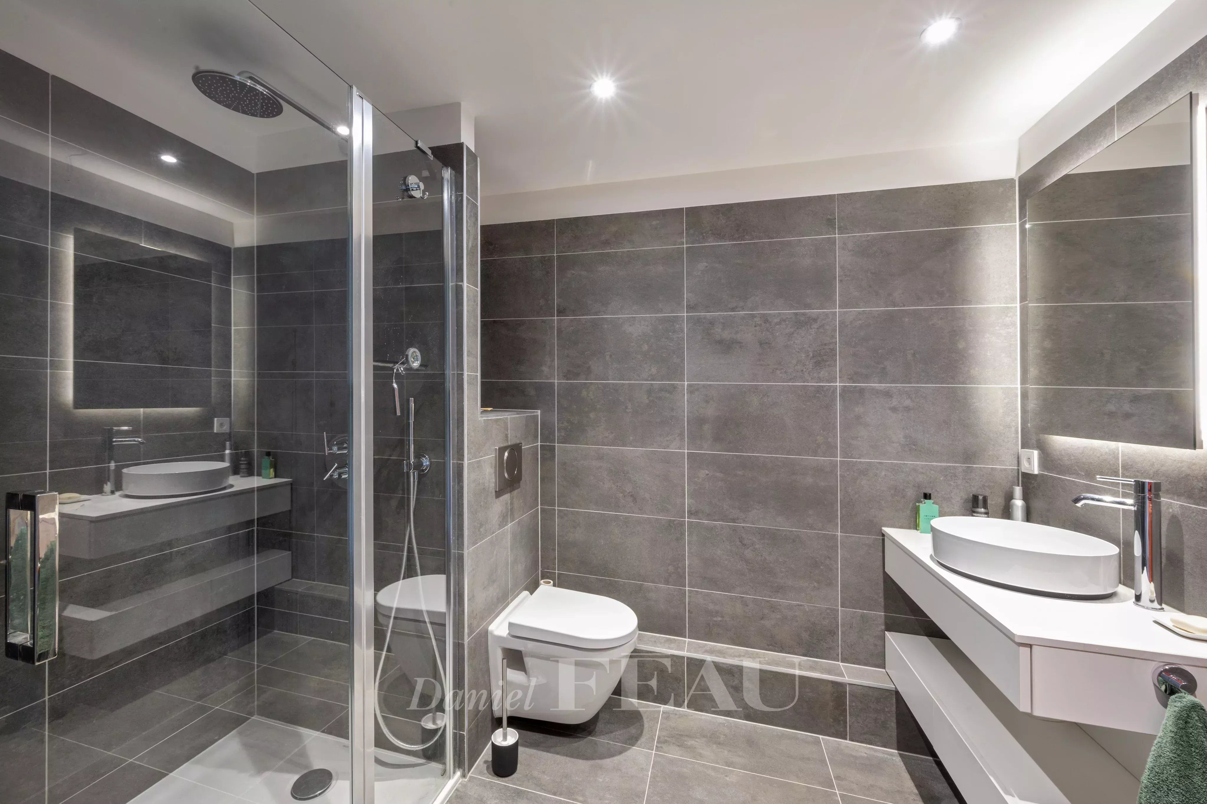 Sale Apartment Paris 14th