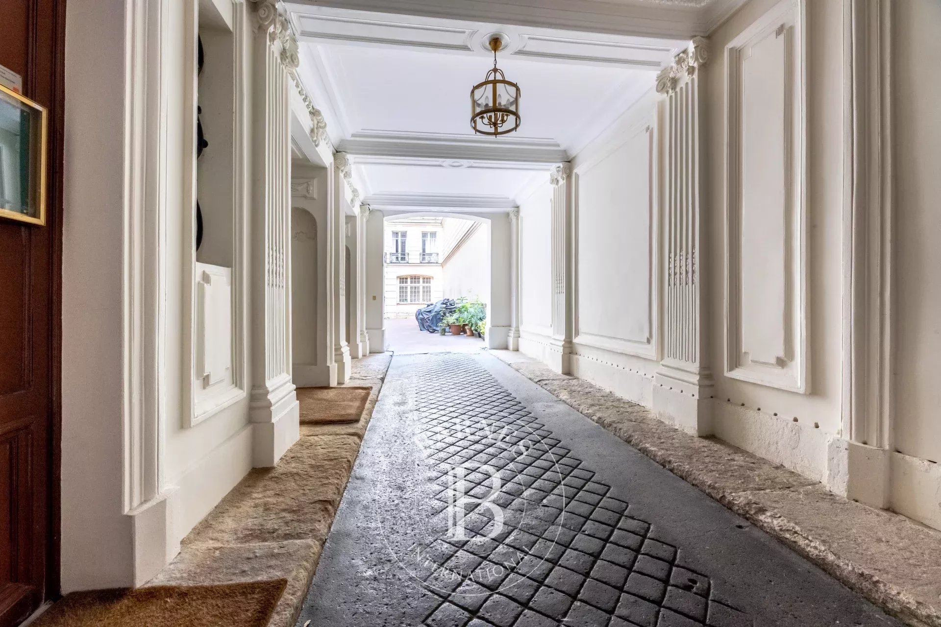 Daire Paris 8ème - picture 13