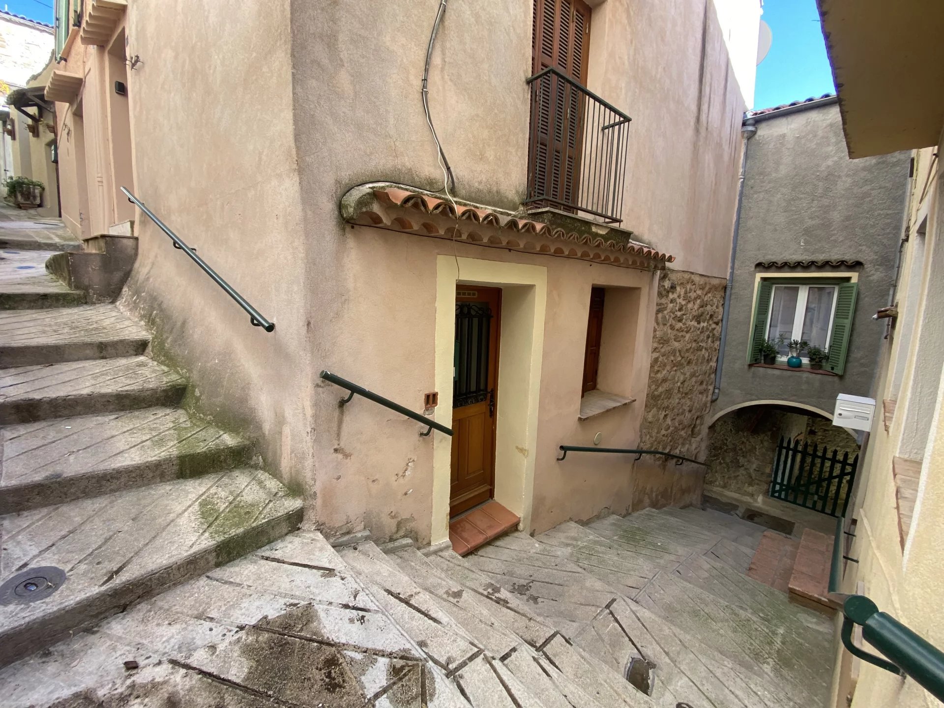 BERRE LES ALPES - Village - Photo 3