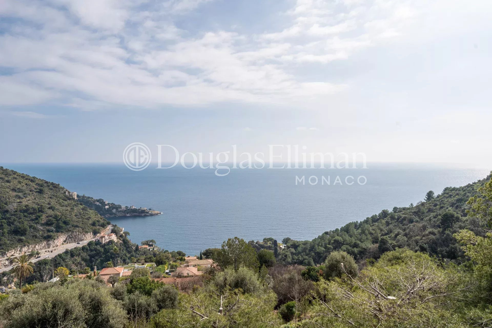 Eze – splendid 5-room duplex apartment - Picture n°2