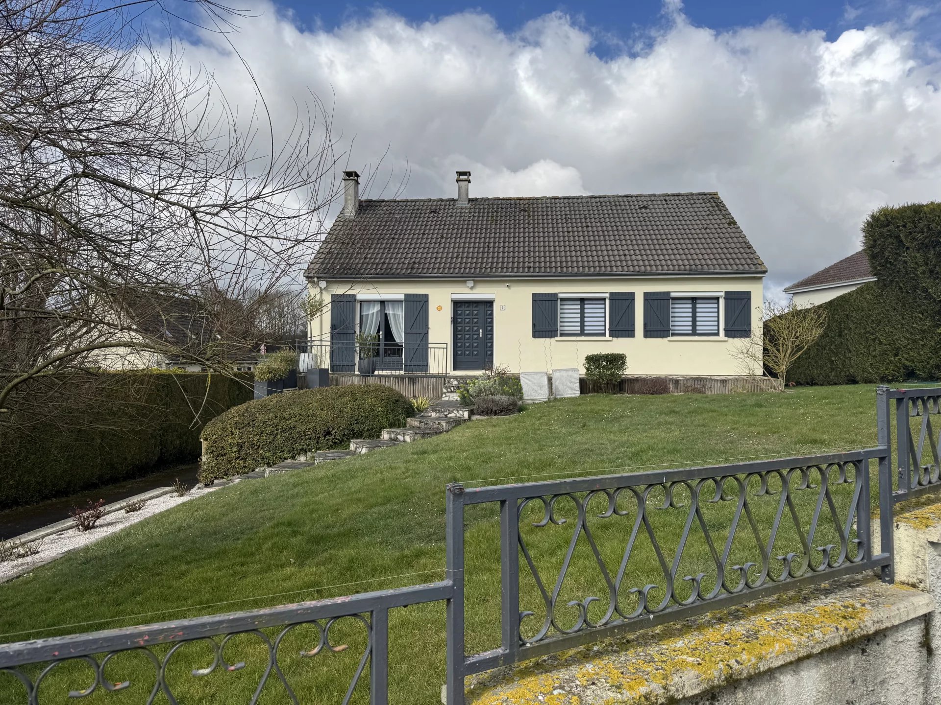 Agence immobilière de 