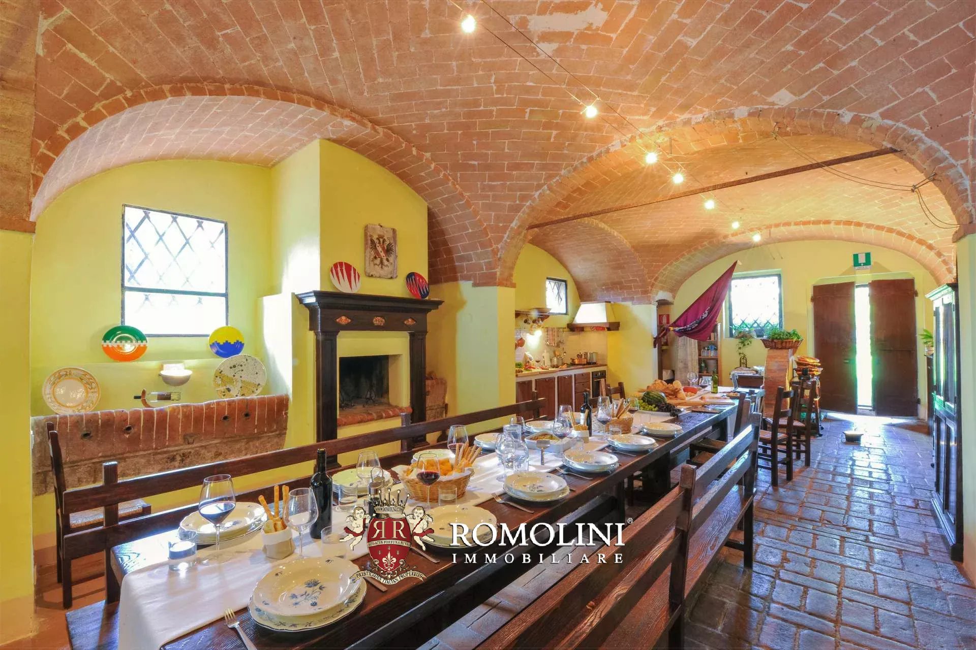 11 Bedroom Villa/Townhouse's Image 28