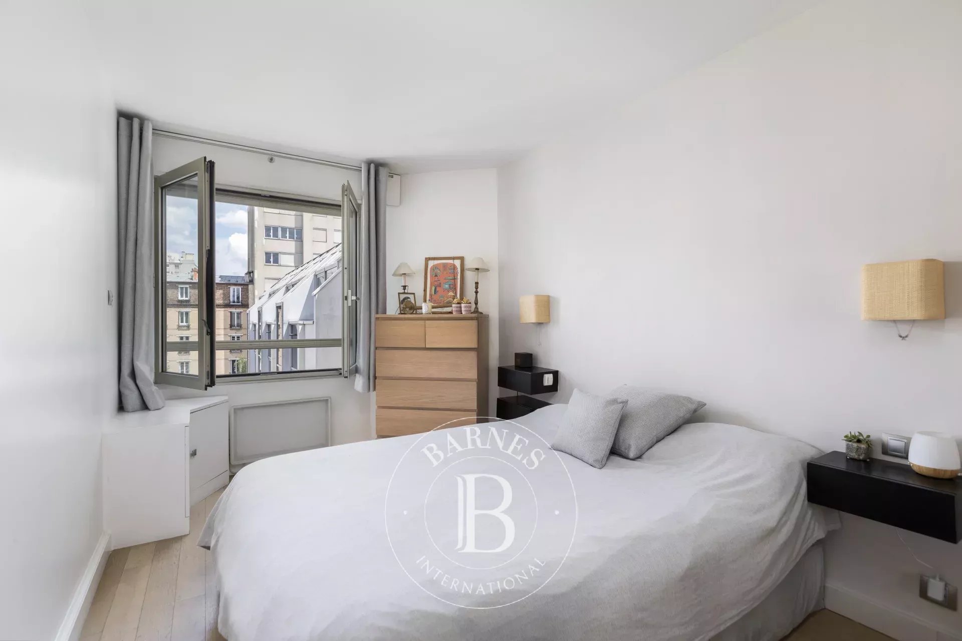 Daire Levallois-Perret - picture 7