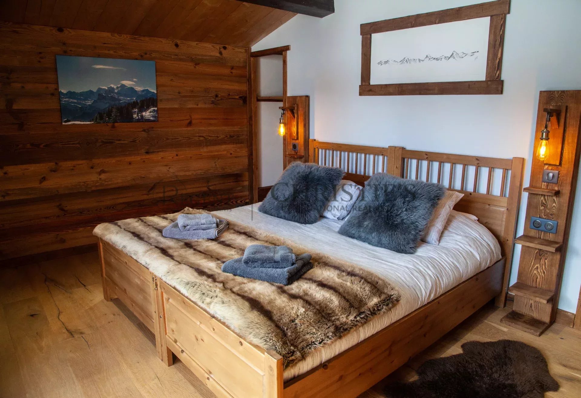 10 Bedroom Villa/Townhouse's Image 8
