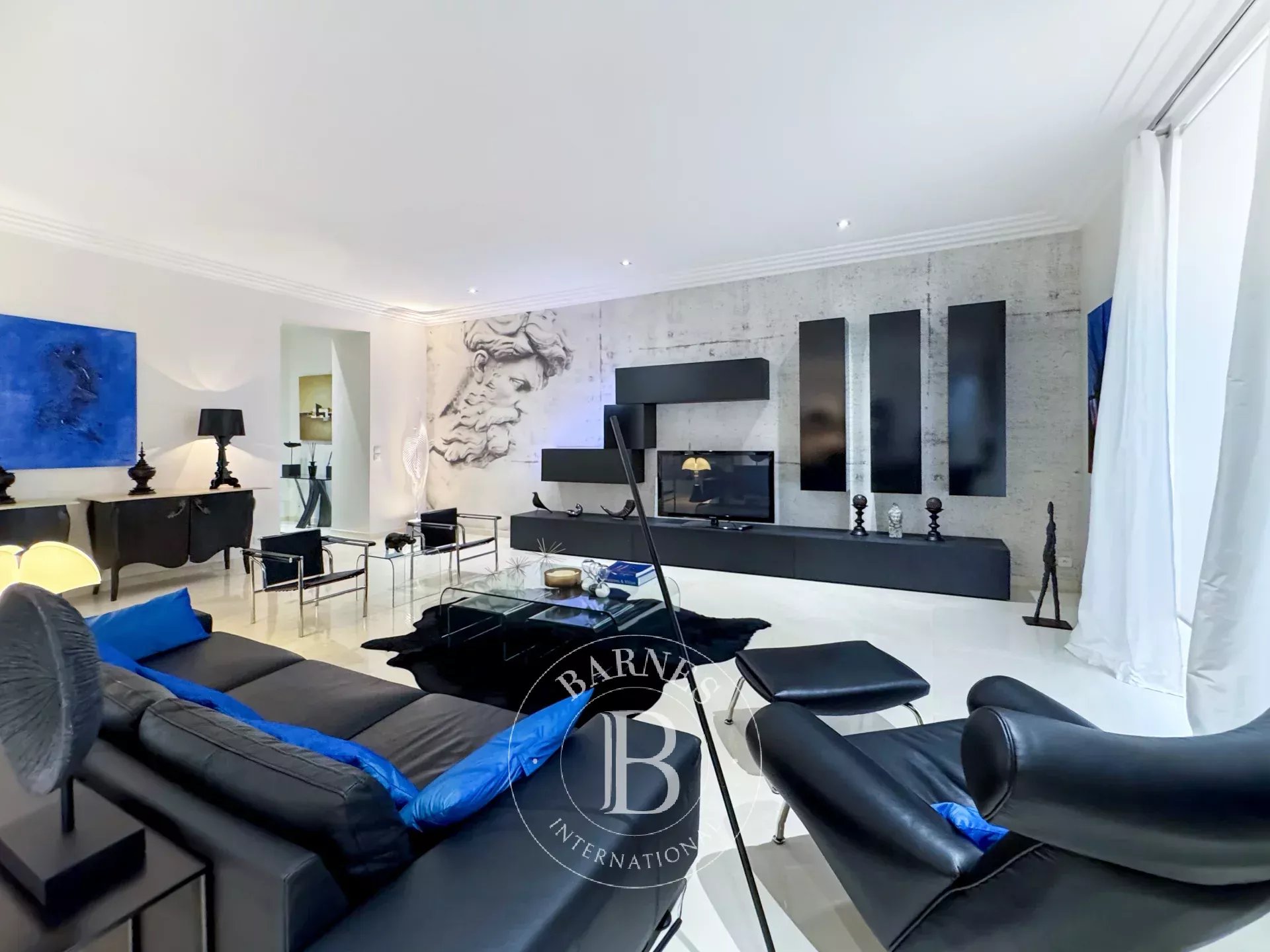 Appartement Chambéry  -  ref 86467492 (picture 1)