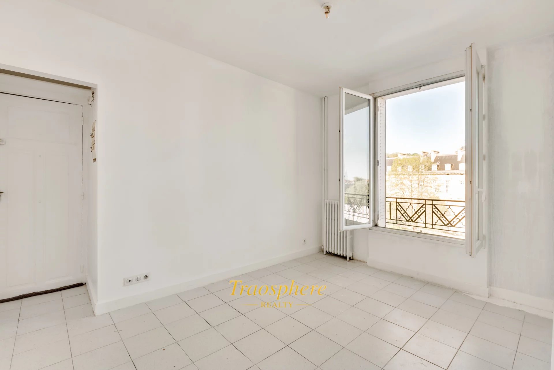 CLAMART // CENTRE