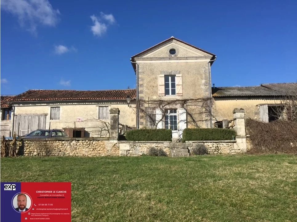 Superbe propriété de campagne au calme, 142 m², 12944 m² de terrain, 4 grandes dépendances