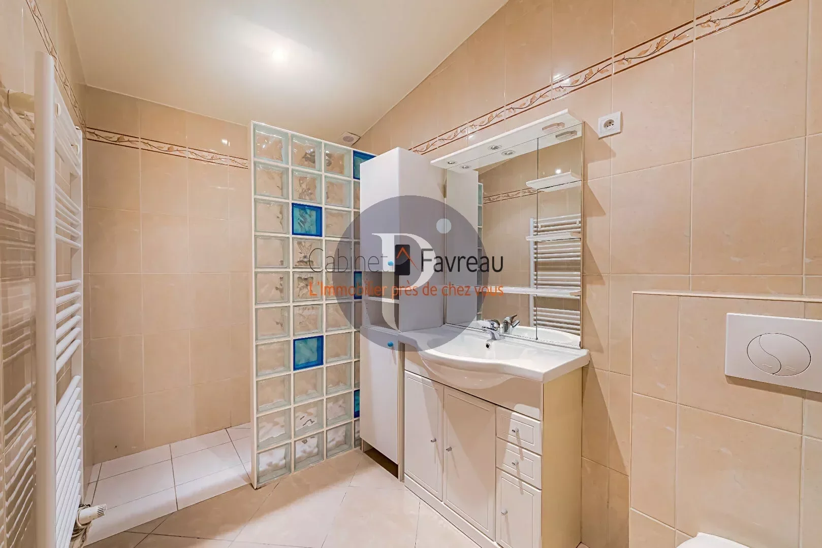 vente-maison-12-pieces-lhay-les-roses-86773525