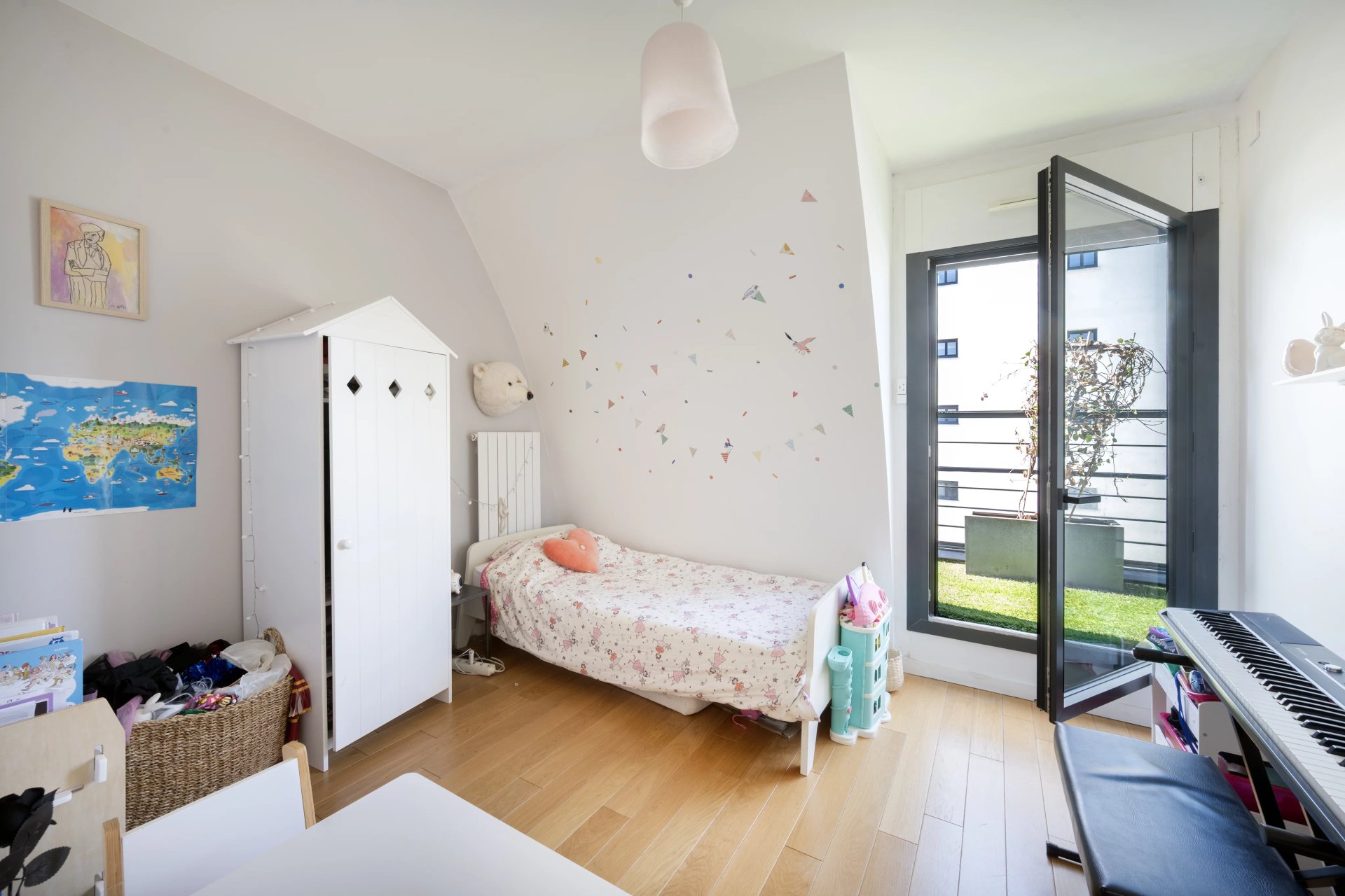 3 Bedroom Apartment/Flat's Image 8