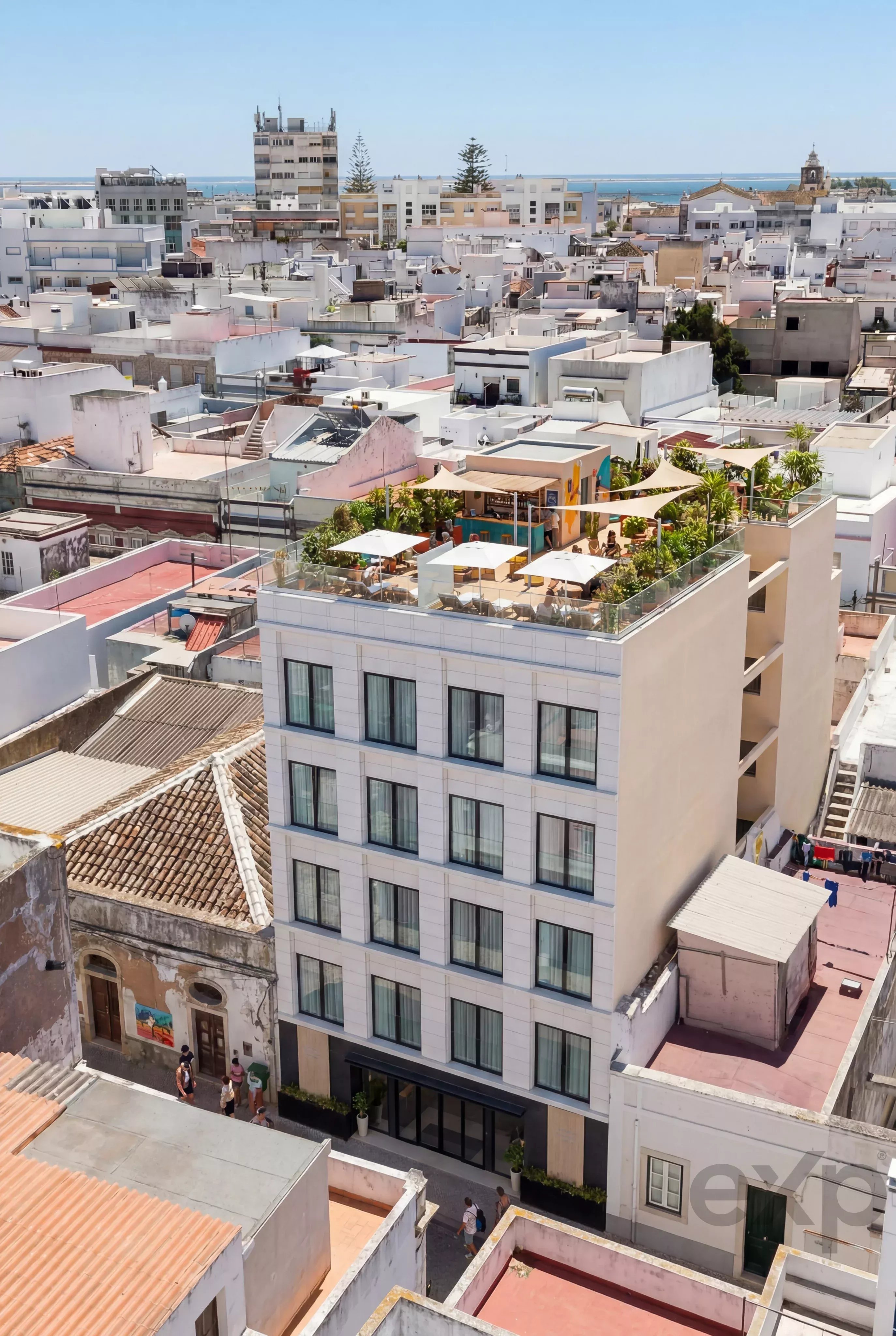 Building with an Algarve soul: 357m² in Olhão Center with viability for 5 floors 86965386 image 3