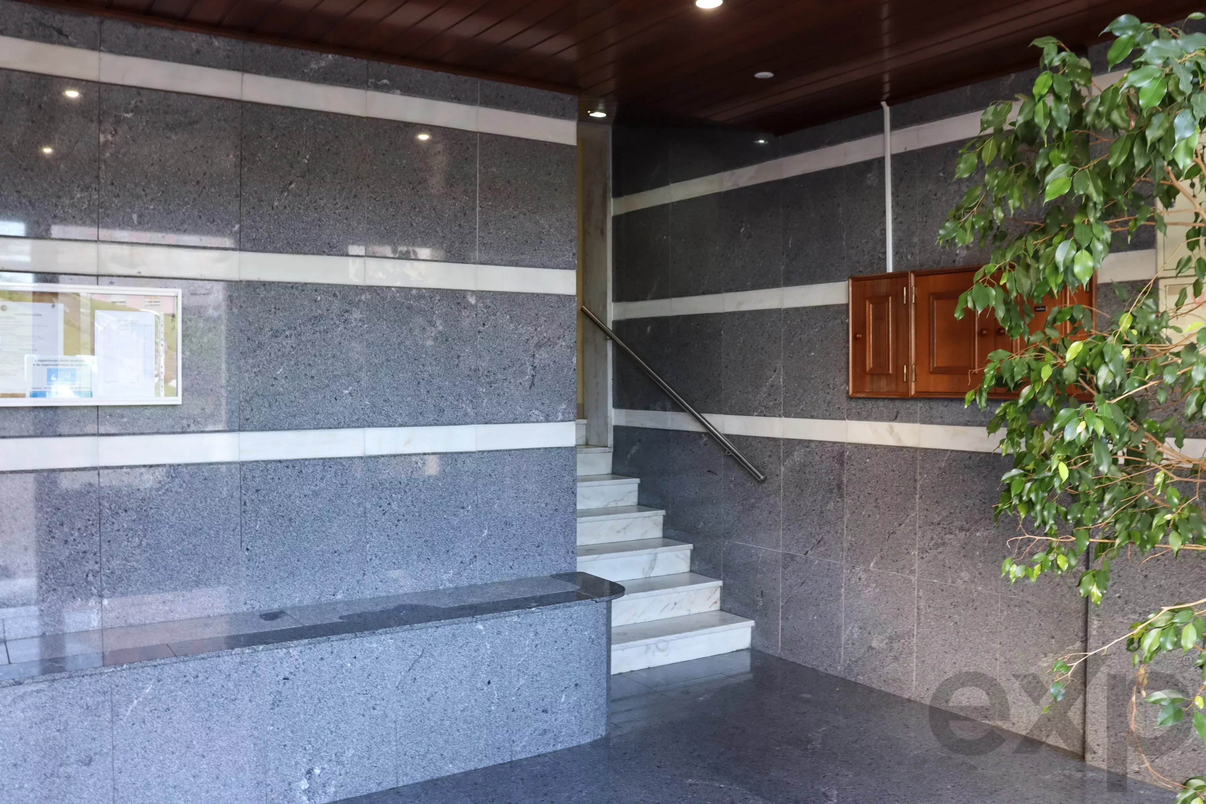 Spacious 3 Bedroom Apartment with En Suite | 130 sqm | Fireplace | Lift | Storage Room | Rinchoa, Sintra 87157830 image 19