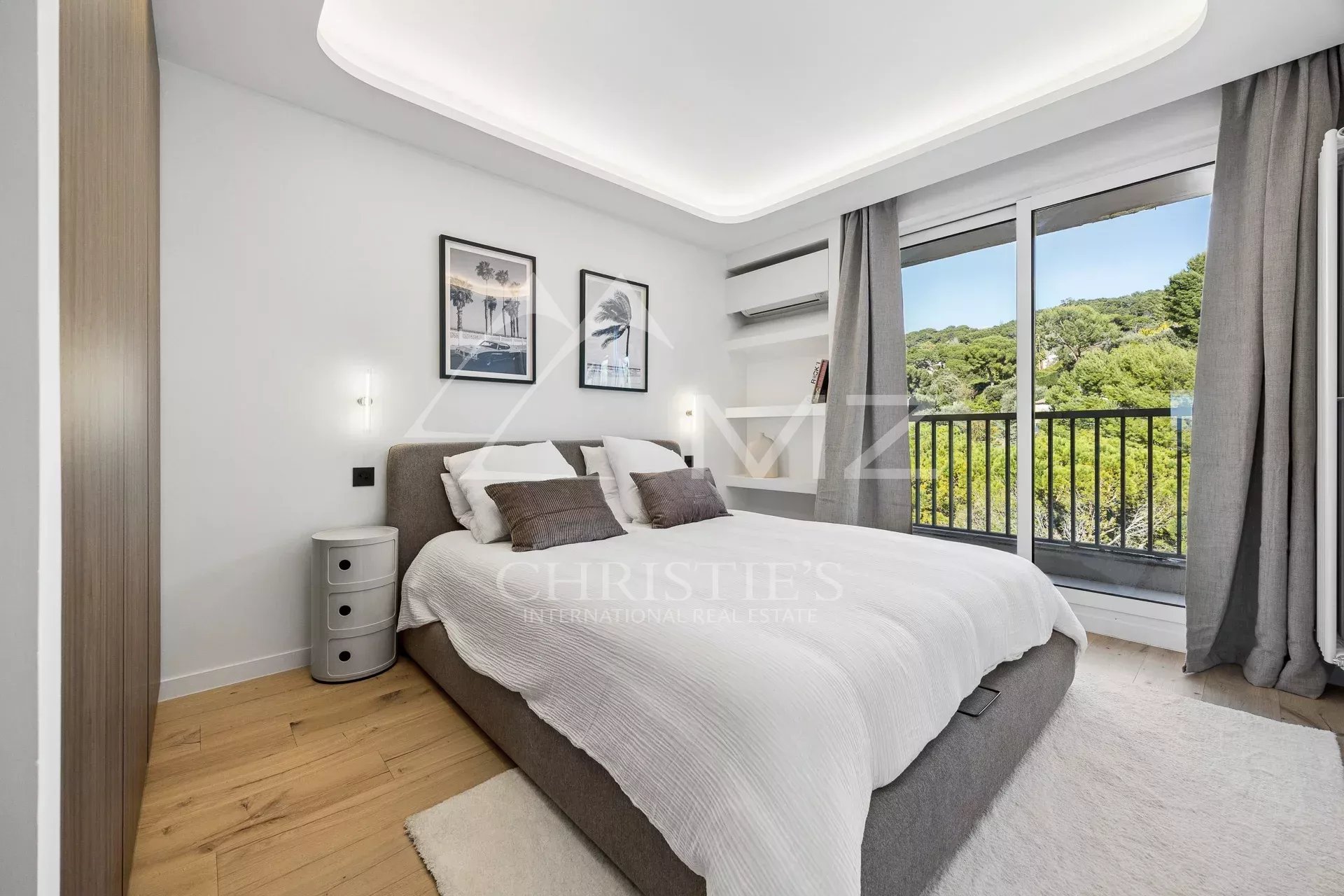 2 Bedroom Apartment/Flat's Image 10