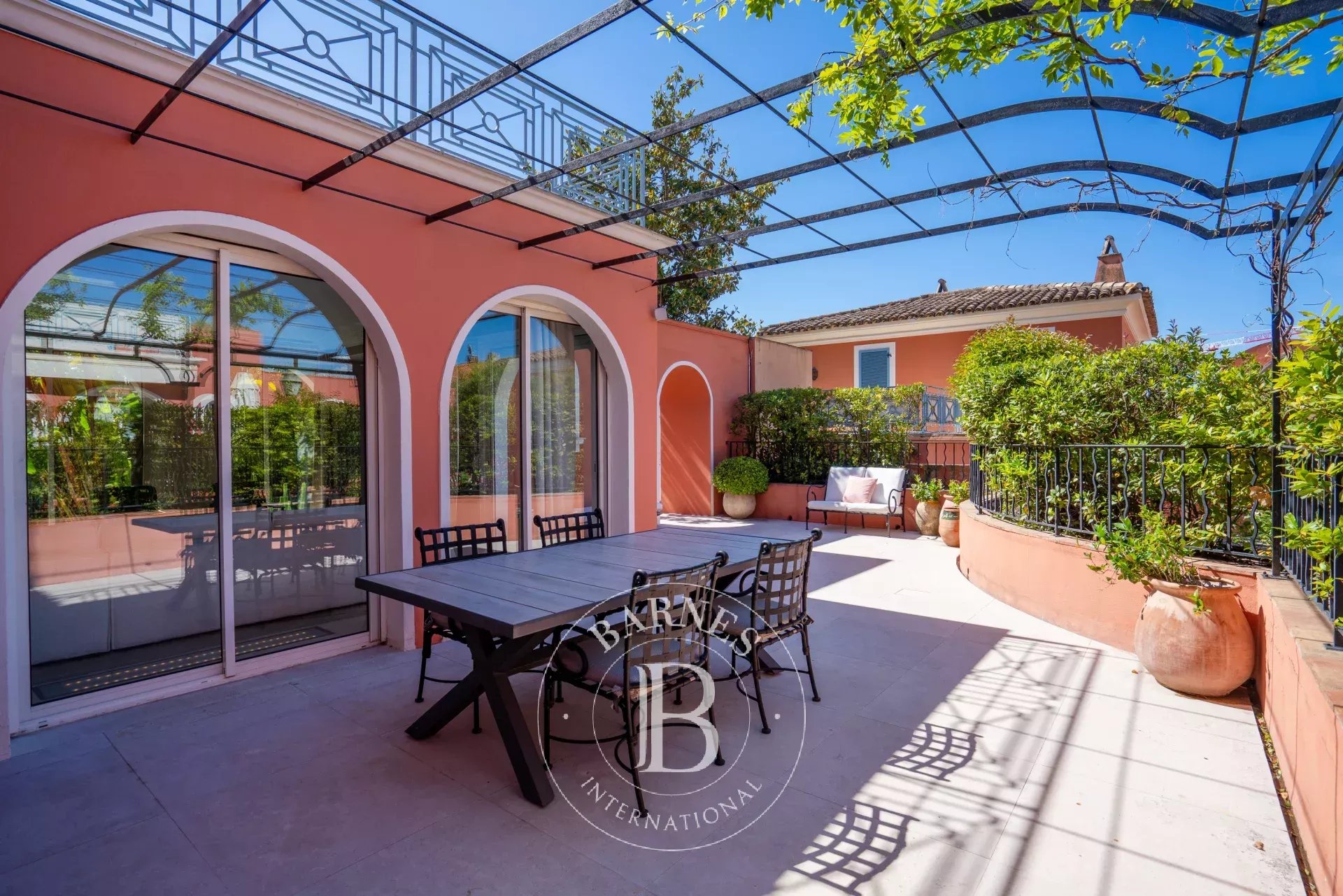 Villa Saint-Tropez  -  ref 87036516 (picture 2)