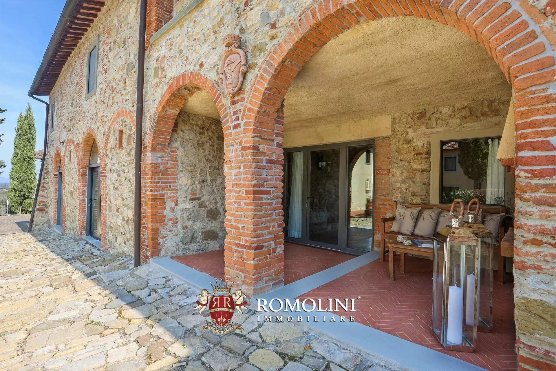 25 Bedroom Vineyard's Image 88