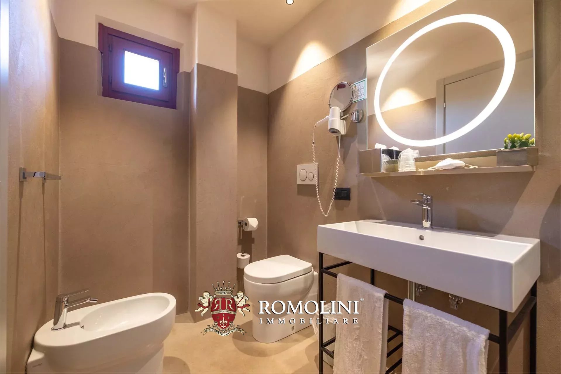 63 Bedroom Villa/Townhouse's Image 52
